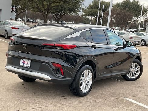 Used 2025 Buick Envista Preferred image 5