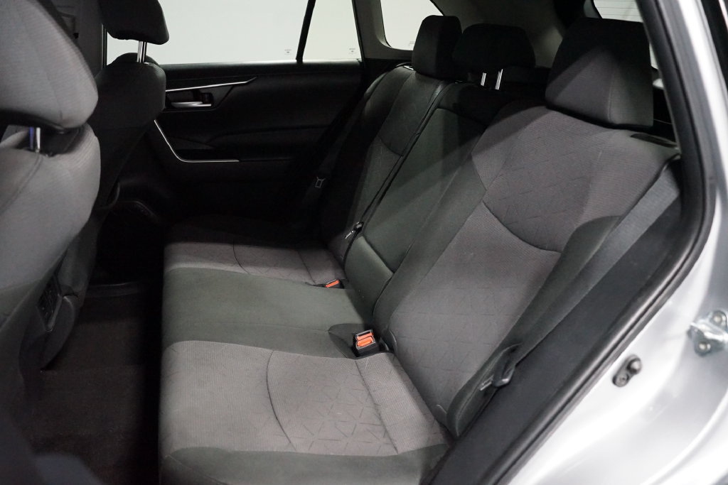 Certified 2025 Toyota RAV4 XLE FWD image 29