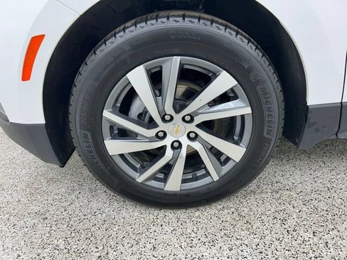 Used 2024 Chevrolet Equinox LT w/ LPO, Floor Liner Package FWD image 29