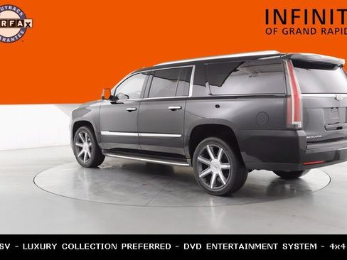 Used 2016 Cadillac Escalade ESV Luxury image 5