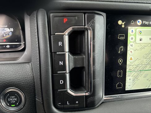 Used 2024 GMC Yukon XL Denali AWD/4WD image 24