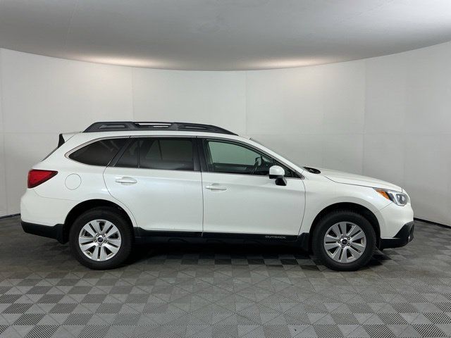Used 2015 Subaru Outback 2.5i Premium w/ Popular Package #2 AWD/4WD image 4