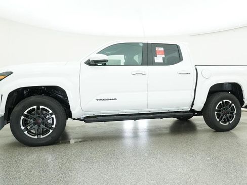 New 2025 Toyota Tacoma TRD Sport image 34