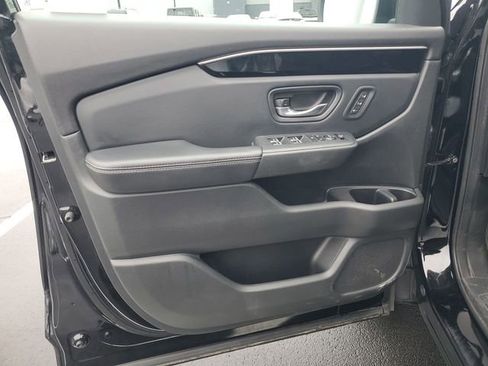 Used 2023 Honda Pilot EX-L image 38