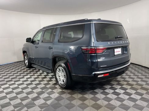 Used 2023 Jeep Wagoneer 4WD w/ Convenience Group I image 14