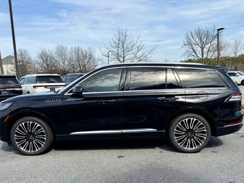 New 2025 Lincoln Aviator Black Label image 3