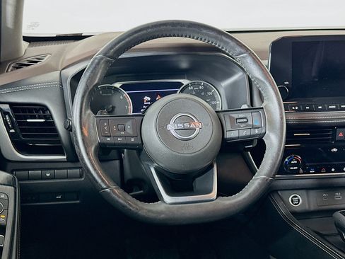 Used 2023 Nissan Rogue SL w/ SL Premium Package image 18