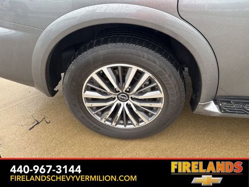 Used 2024 Nissan Armada SL image 30