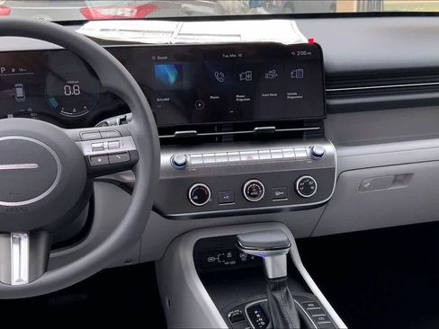 New 2026 Hyundai Kona SE image 6