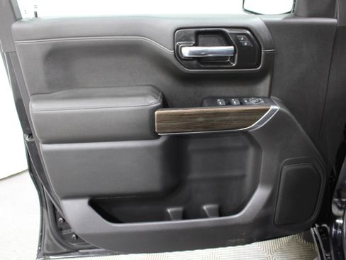Used 2022 Chevrolet Silverado 1500 LT Trail Boss w/ Safety Package AWD/4WD image 6