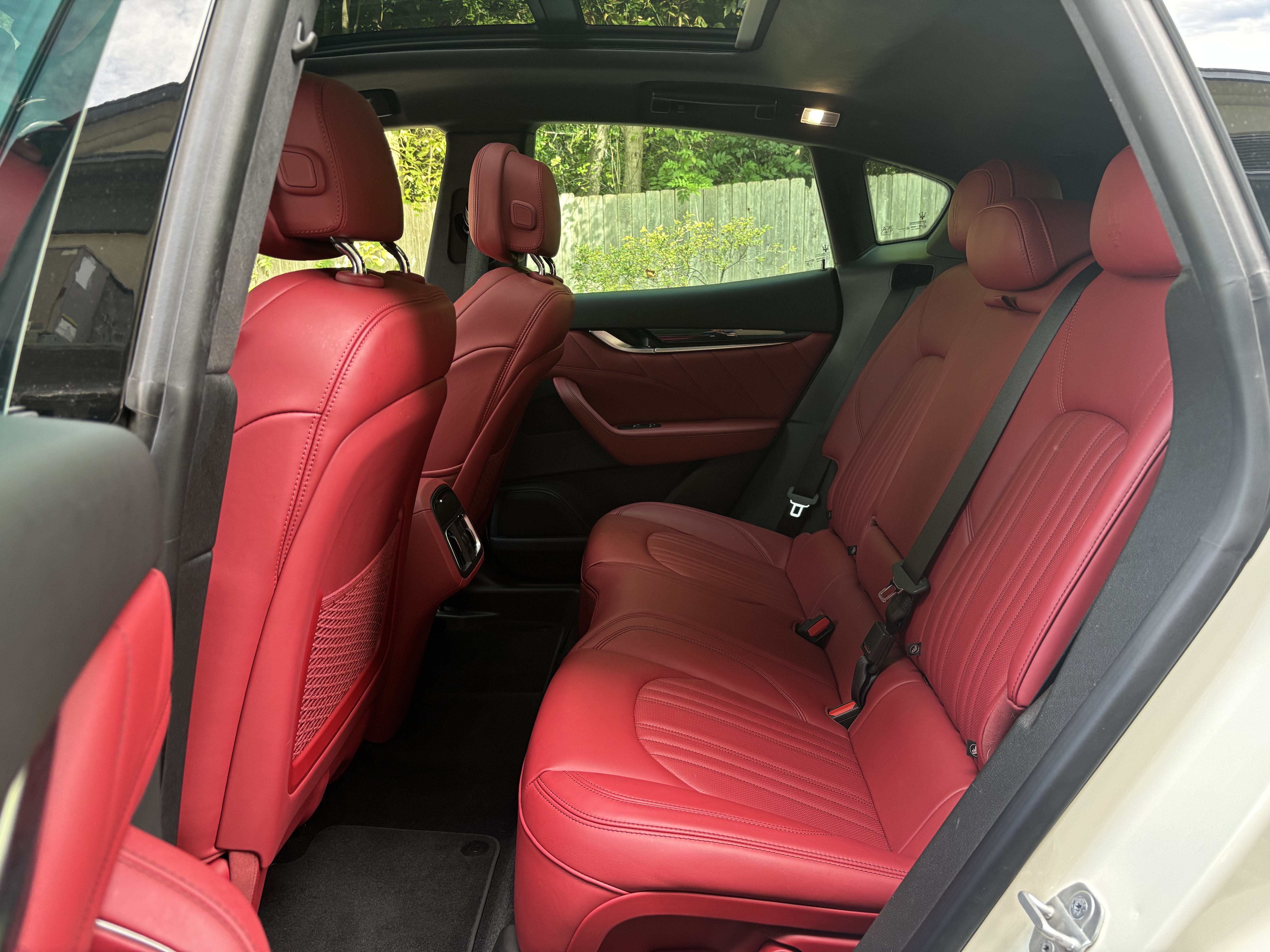 Used 2023 Maserati Levante GT AWD/4WD image 15