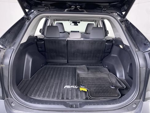 Used 2022 Toyota RAV4 XLE w/ Convenience Package AWD/4WD image 21