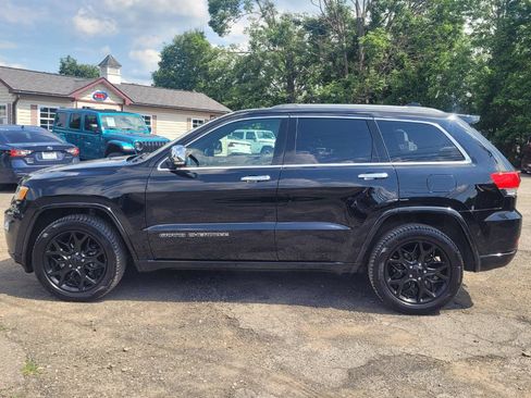 Used 2020 Jeep Grand Cherokee Overland AWD/4WD image 5