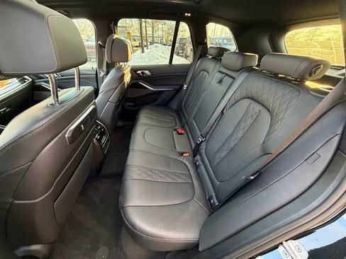 Used 2025 BMW X5 xDrive50e image 18
