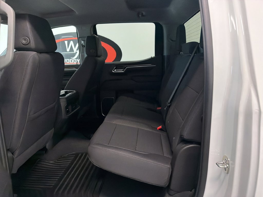New 2026 Chevrolet Silverado 1500 RST w/ Z71 Off-Road Package AWD/4WD image 13