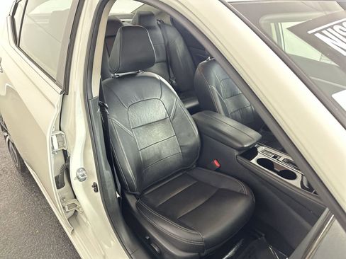 Used 2020 Nissan Altima 2.0 Platinum image 27