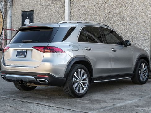 Used 2022 Mercedes-Benz GLE 350 w/ Premium Package image 9
