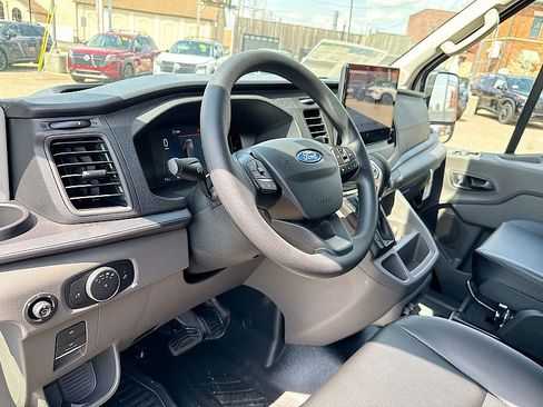 New 2026 Ford Transit 250 148 Medium Roof RWD image 9