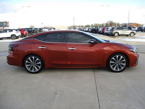 Used 2021 Nissan Maxima Platinum w/ Sport Mat Group image 8