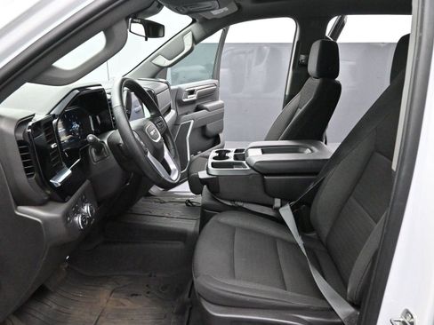 Used 2024 GMC Sierra 1500 Elevation image 12