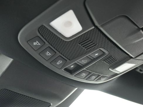 Used 2020 Ford Expedition Limited image 25