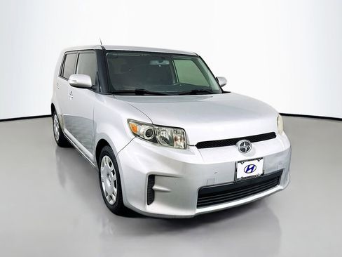 Used 2011 Scion xB image 3