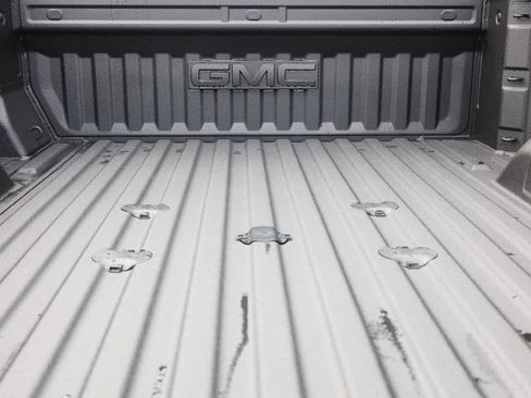 New 2025 GMC Sierra 2500 Denali w/ Denali Reserve Package image 38