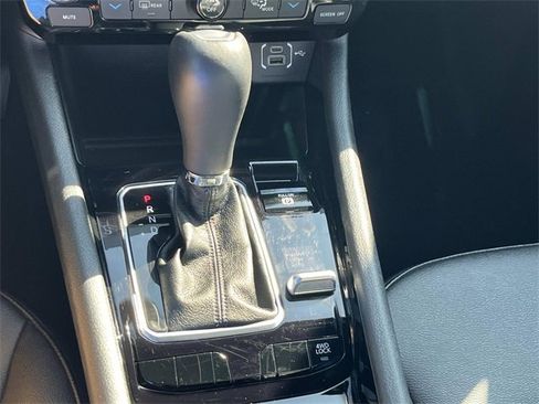 Certified 2024 Jeep Compass Limited image 29