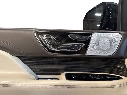 Used 2022 Lincoln Navigator L Black Label image 22