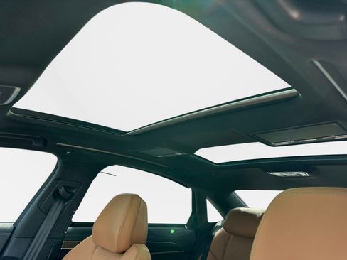 Used 2025 Audi S8 image 24