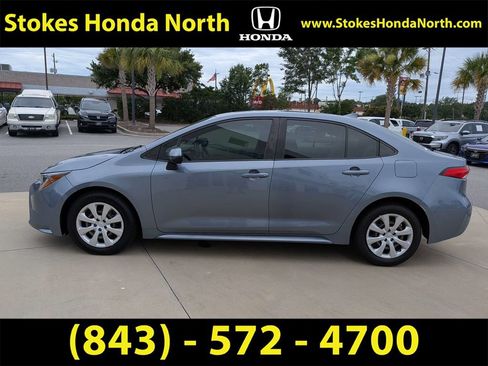 Used 2021 Toyota Corolla LE FWD image 13