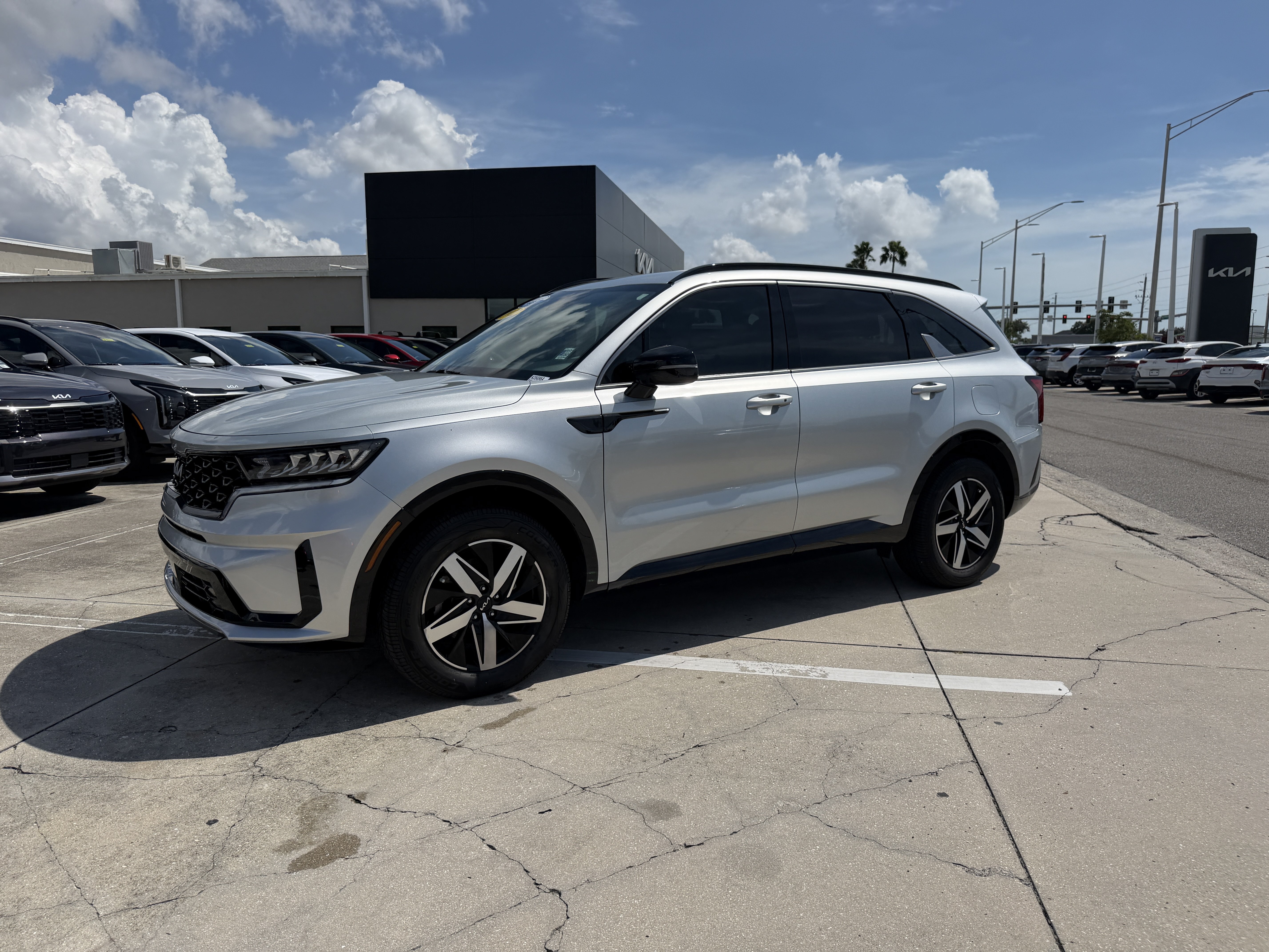 Used 2022 Kia Sorento EX FWD image 8