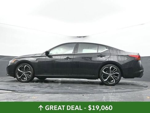 Used 2024 Nissan Altima 2.5 SR image 47