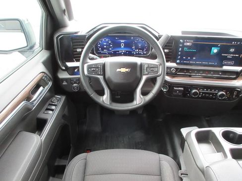 Certified 2023 Chevrolet Silverado 1500 LT w/ Safety Package AWD/4WD image 15