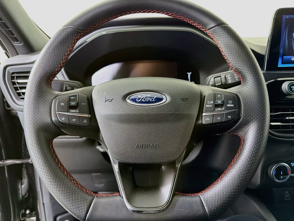 Used 2025 Ford Escape ST-Line FWD image 15