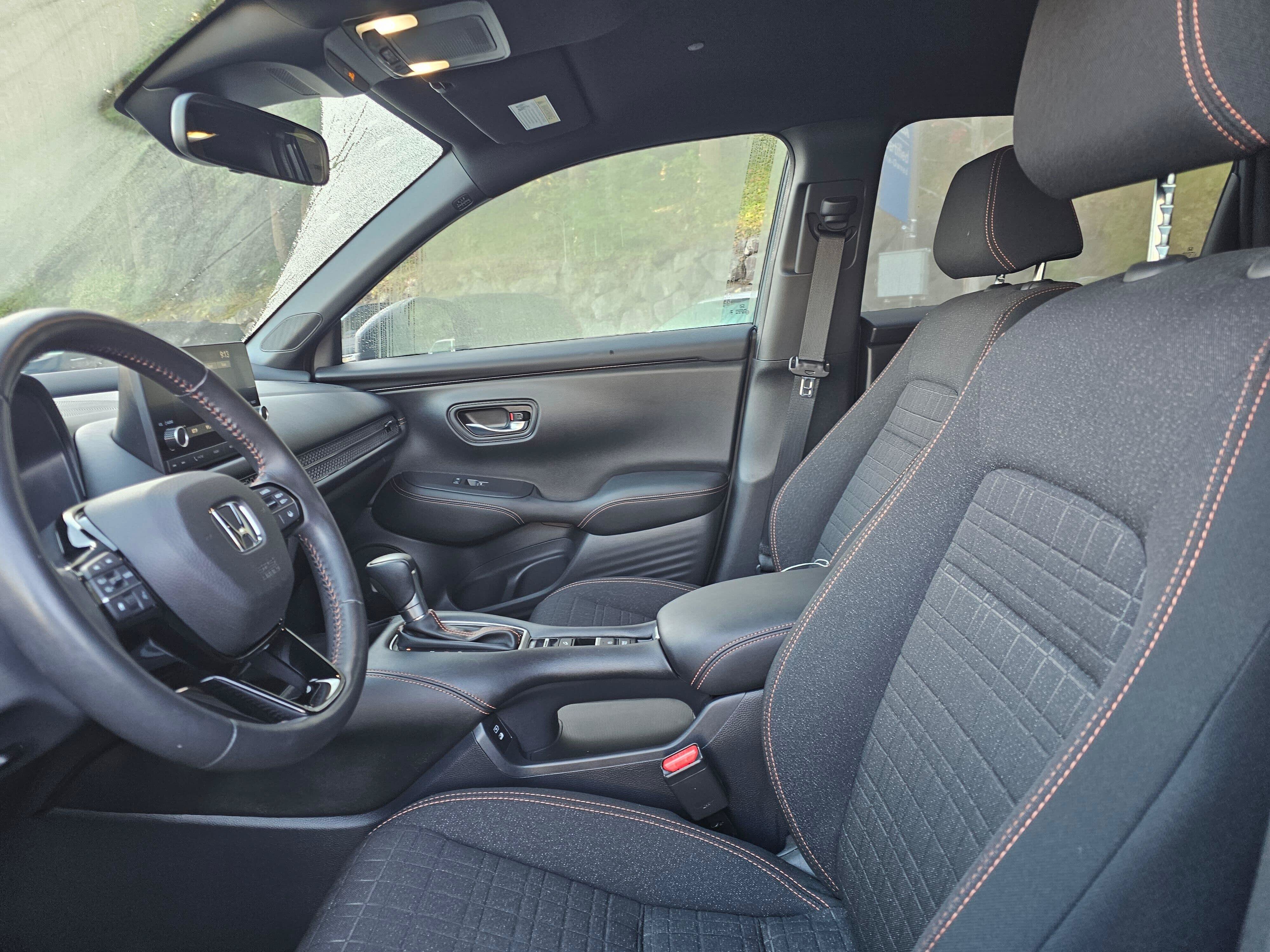 Certified 2025 Honda HR-V Sport image 22