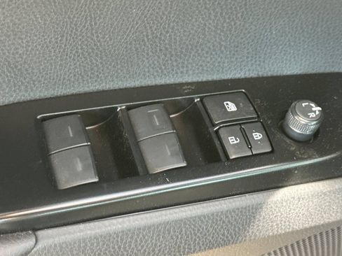 New 2026 Toyota Camry SE FWD image 12