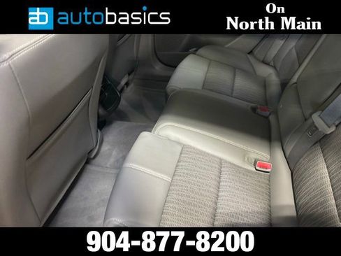 Used 2015 Chevrolet Impala LT FWD image 22
