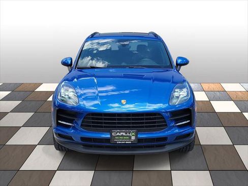 Used 2021 Porsche Macan w/ Premium Package AWD/4WD image 2