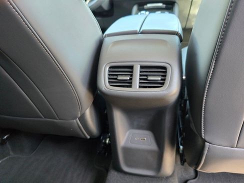 Used 2024 Buick Envision Preferred AWD/4WD image 33
