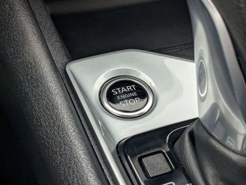 Used 2025 Nissan Altima 2.5 SV image 26