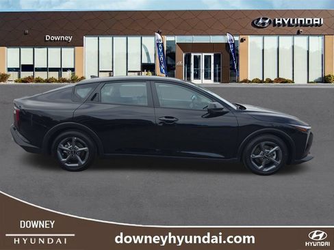 Used 2025 Kia K4 FWD image 6