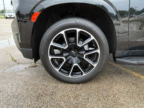 Used 2023 Chevrolet Tahoe RST w/ Luxury Package AWD/4WD image 9