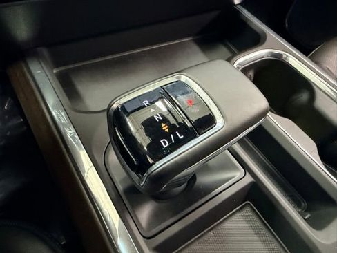 Certified 2025 Chevrolet Silverado 1500 High Country w/ High Country Premium Package image 19