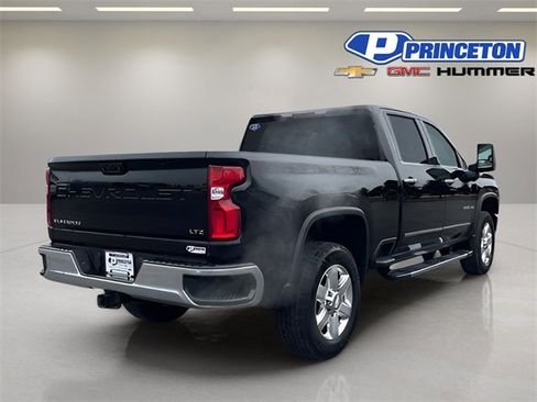 Used 2020 Chevrolet Silverado 2500 LTZ image 7