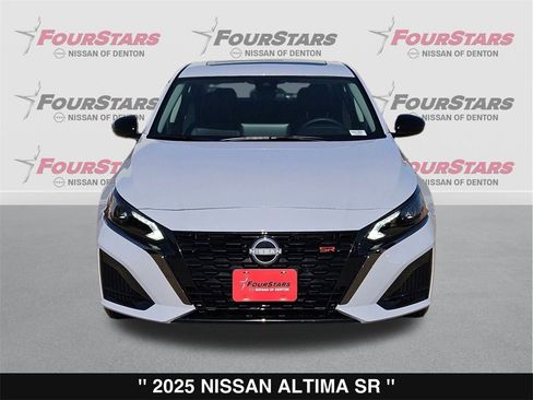 New 2025 Nissan Altima 2.5 SR image 10