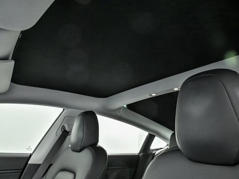 Used 2018 Tesla Model 3 Long Range image 19