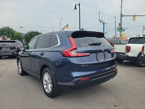 Used 2024 Honda CR-V EX image 3