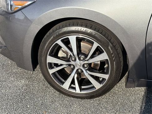 Used 2017 Nissan Maxima 3.5 SL image 10