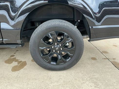 Used 2023 Ford F150 Lariat w/ Equipment Group 502A High image 6